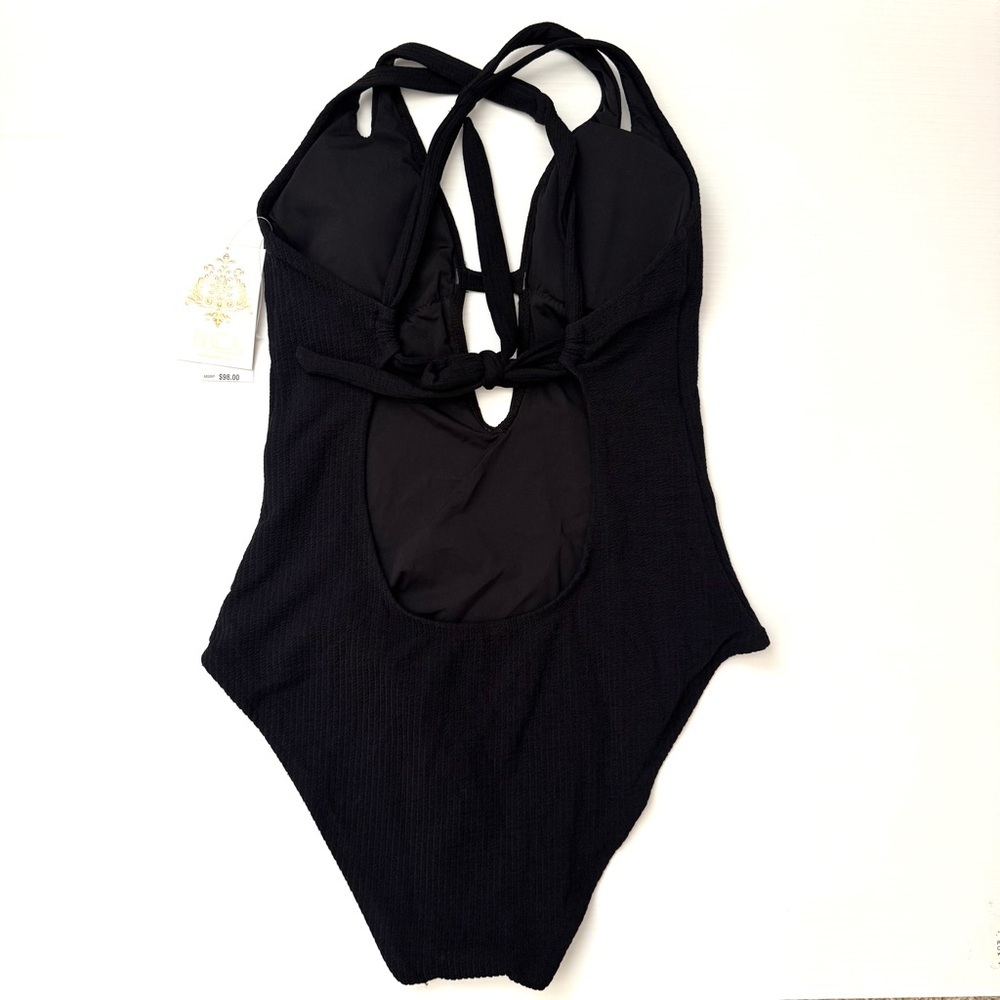 BECCA Modern Edge Textured Plunging Neck Black Swimsuit Size Large - Picture 4 of 8